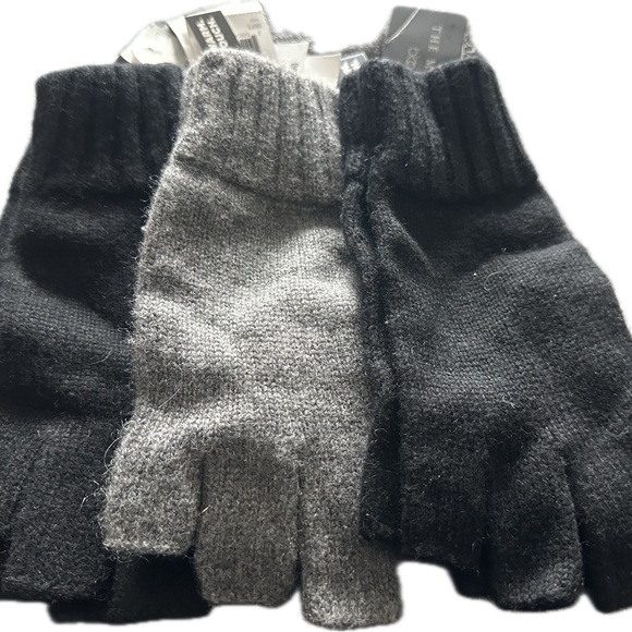 Black and Gray Fingerless Gloves - Picture 1 of 9